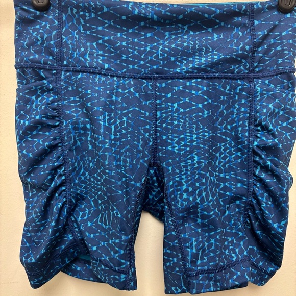 Lululemon Speed Track Shorts - Picture 7 of 10